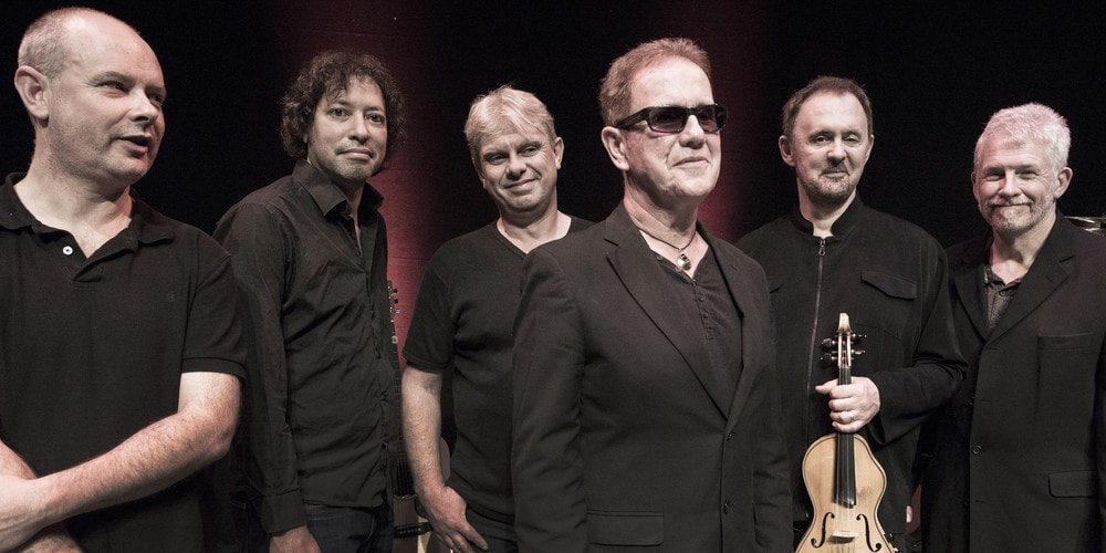 Tickets OYSTERBAND, „Read the Sky“ Tour 2023 Support: Ray Cooper in Wiltingen